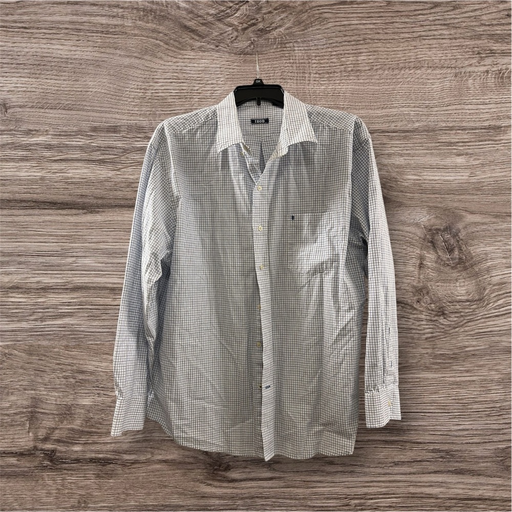 Izod Men's Blue and White Checkered Button Down Shirt